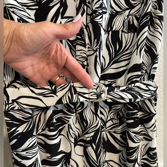 Mossimo Black & White Belted Waist sleeveless dress size Small - Picture 4 of 5